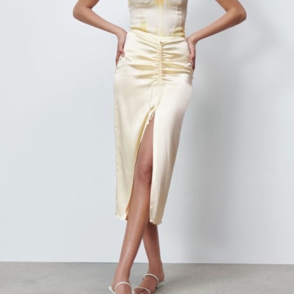 SATIN EFFECT MIDI SKIRT